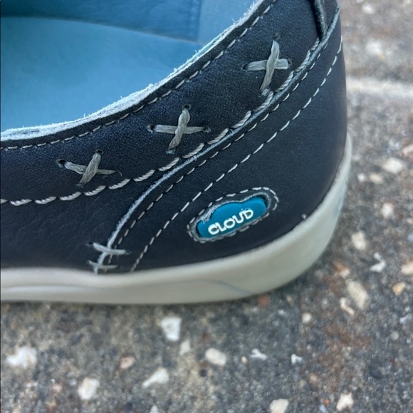 Cloud Aika’s Navy Blue Casual Sneakers 👟 - Picture 4 of 12